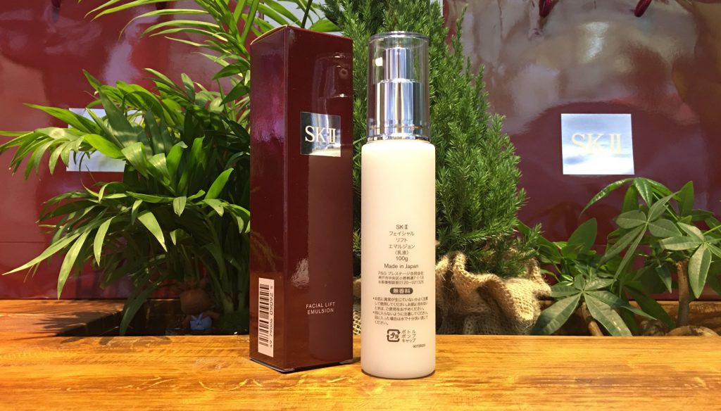 lift2 1024x584 - Sữa Dưỡng Nâng Cơ Se Khít Lỗ Chân Lông SK-II Facial Lift Emulsion 100g