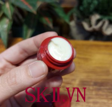 mat mini 3 300x287 - Combo 3 Kem Mắt SK-II RNA Power Eye Cream Radical New Age 2.5g